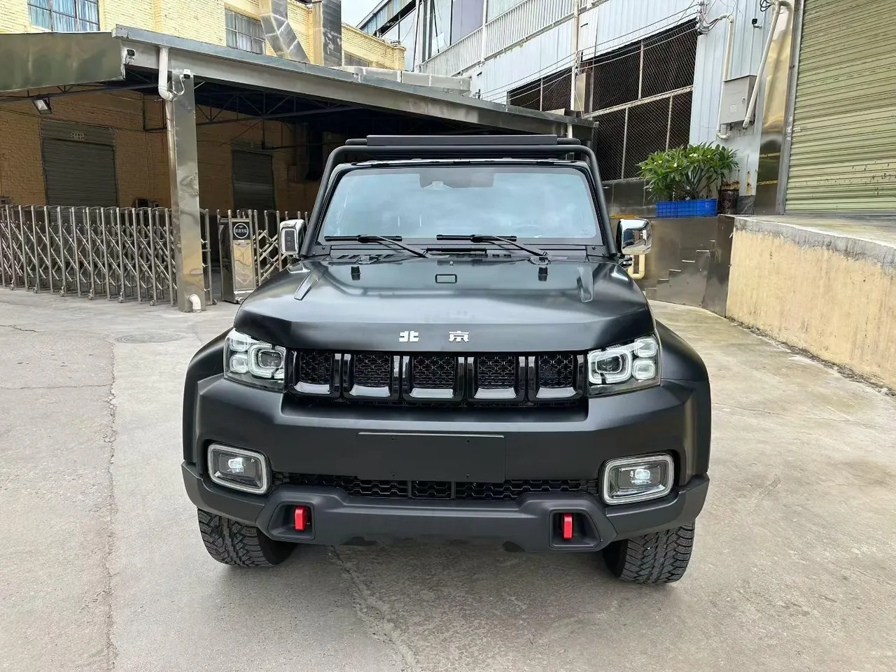Beijing 2021 BJ40 2.3T Four-wheel Drive Blade Hero Edition Extreme Automatic Gear 2