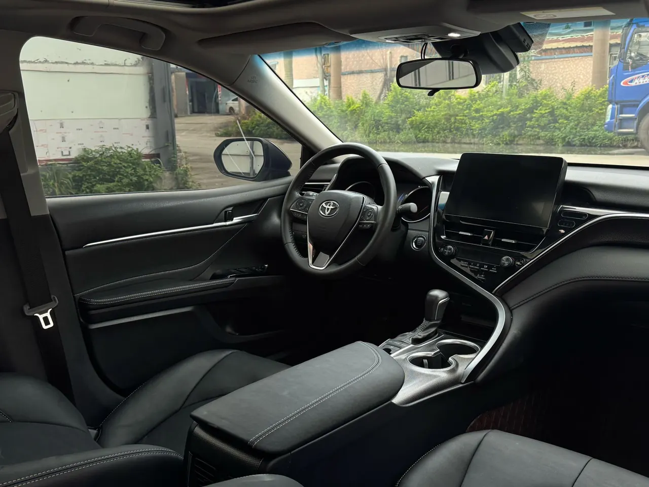 Toyota 2022 Camry 2.0S Stepless Knight Edition Automatic Gear 9