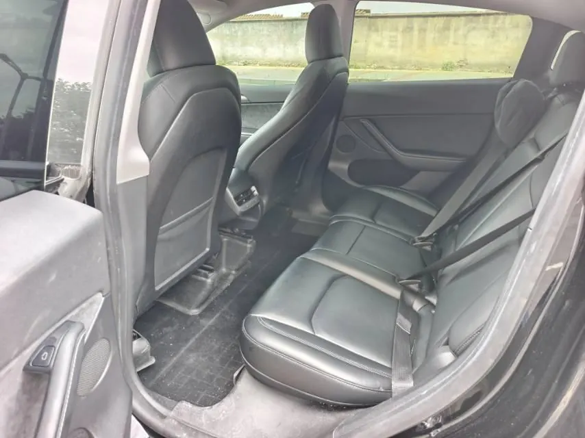 Tesla 2022 Model Y rear-wheel drive version (facelift) automatic gear 4