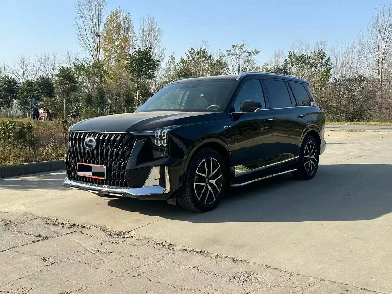 Chuanqi 2023 ES9 PHEV 2.0T 143km Traveler Pro Automatic Gear - View 1