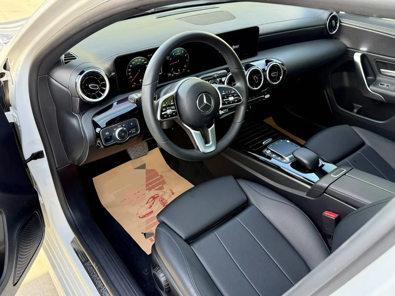 Mercedes Benz Class A 2022 A 200 L 1.3T Dynamic Automatic 5