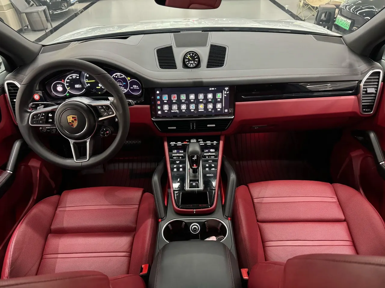 Porsche Cayenne New Energy (Imported) 2022 Cayenne Oil and Electric Hybrid 2.0T Platinum Automatic Gear 7