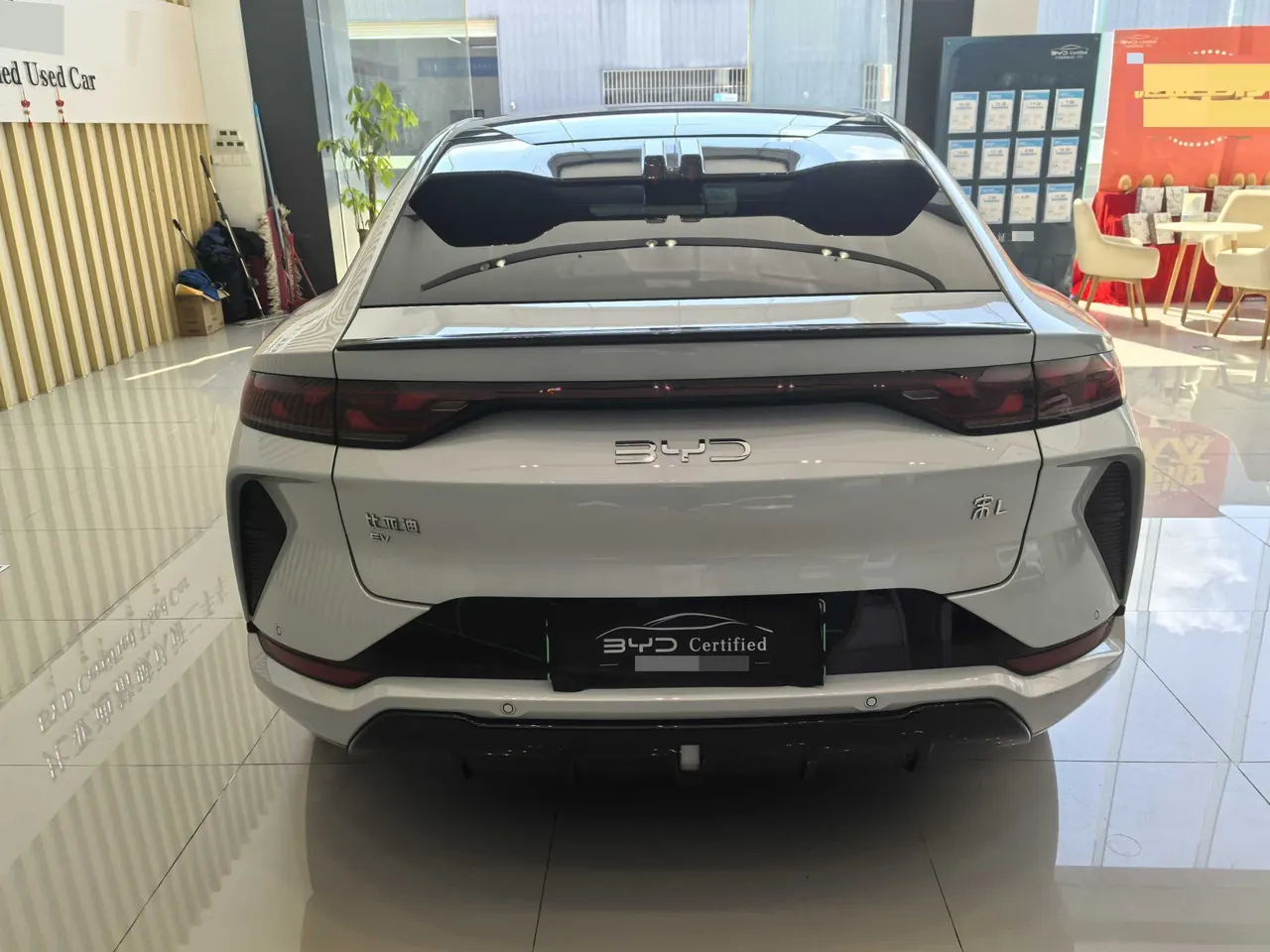 BYD 2024 Song L EV 550km Exceed automatic gear 3