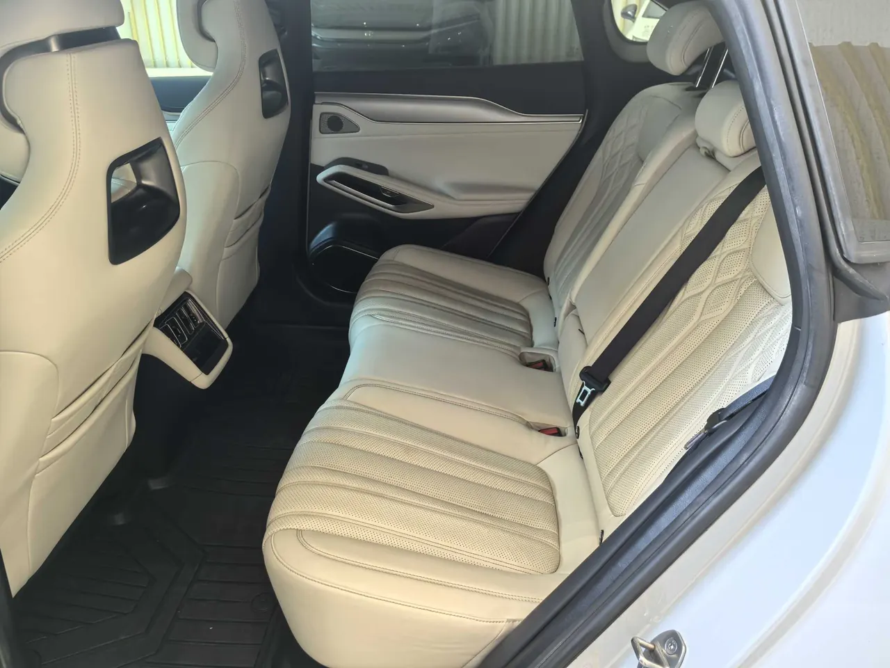 BYD 2024 Song L EV 550km Exceed automatic gear 9