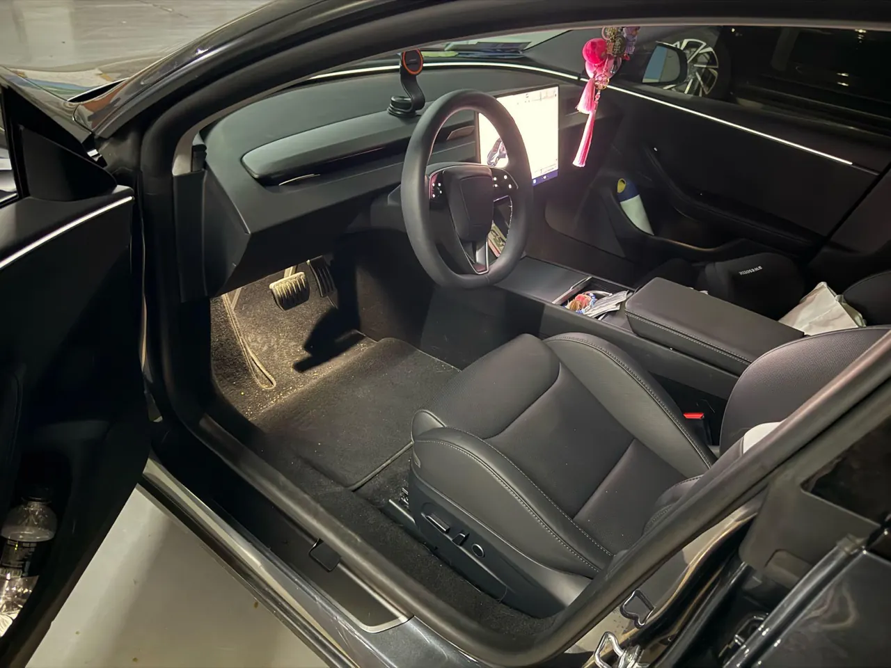 Tesla 2025 Model 3 high-performance all-wheel drive version automatic transmission 2