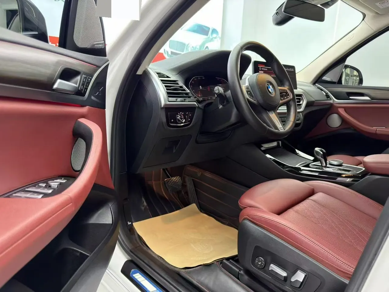 BMW 2022 X3 xDrive30i 2.0T exclusive M obsidian night set (modified 2) automatic gear 4