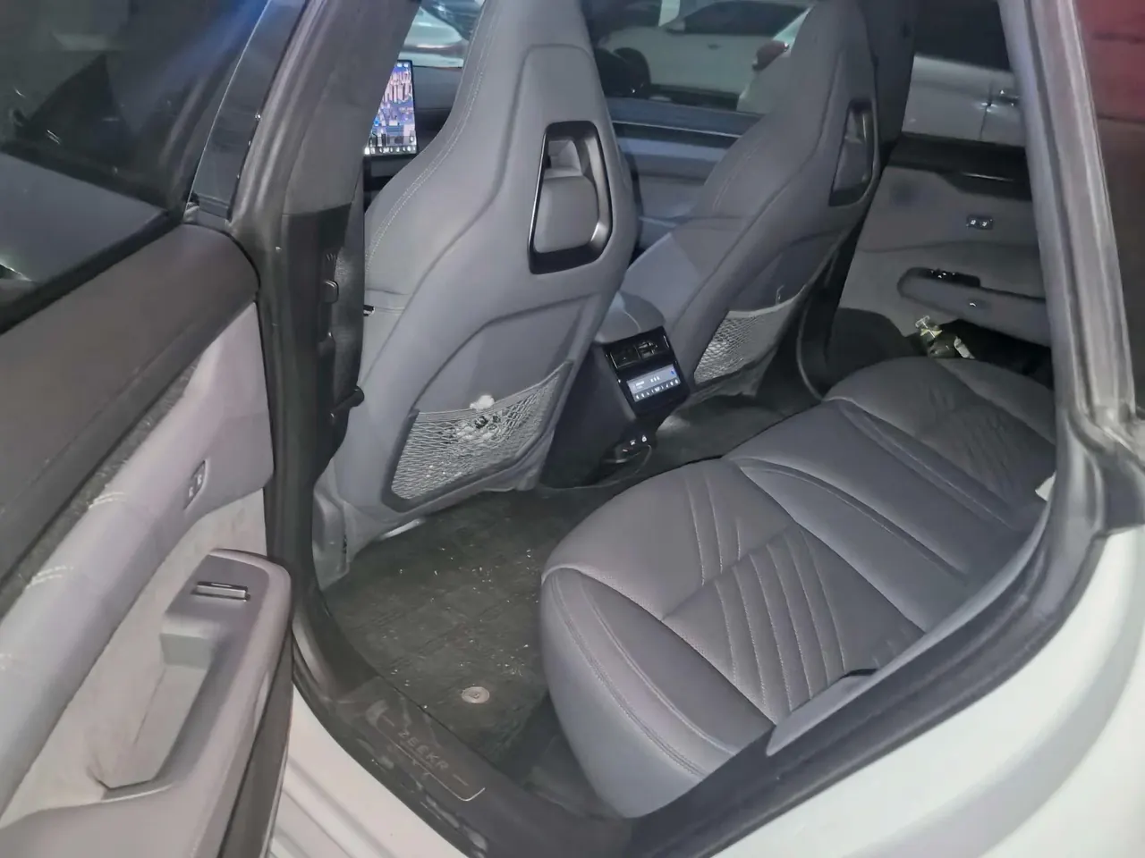 Zeekr 2024 Zeekr 001 WE Edition 95kWh Four-wheel Drive Automatic 6