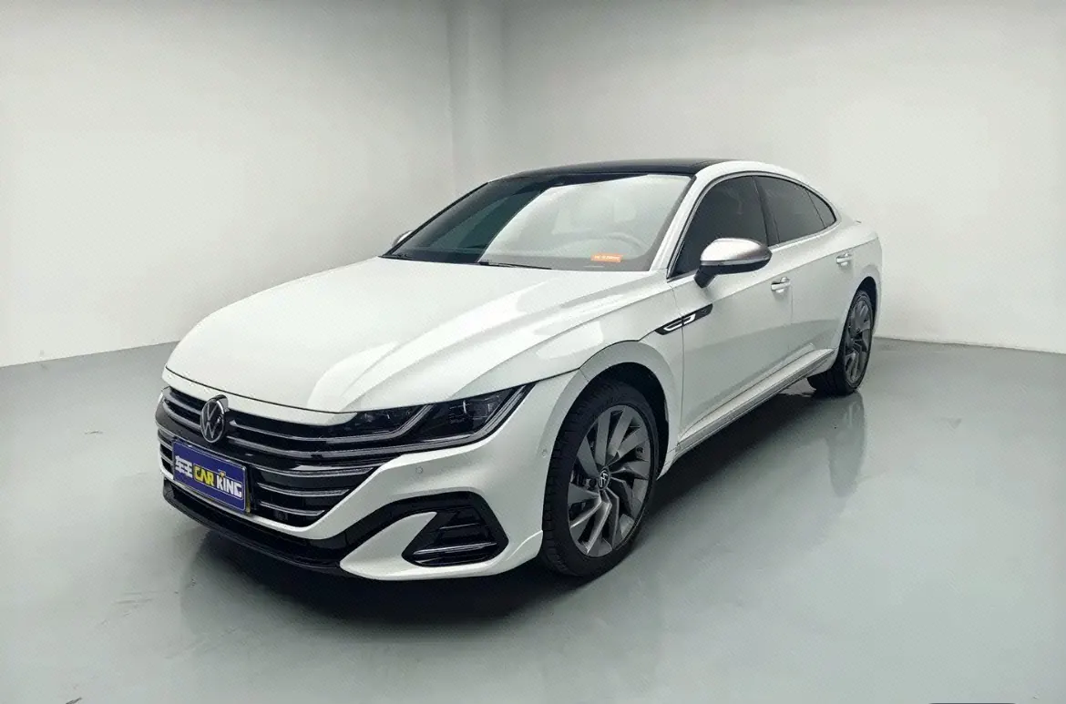 Open image lightbox: Volkswagen 2024 CC 2.0TSI 380TSI eye-catching automatic transmission