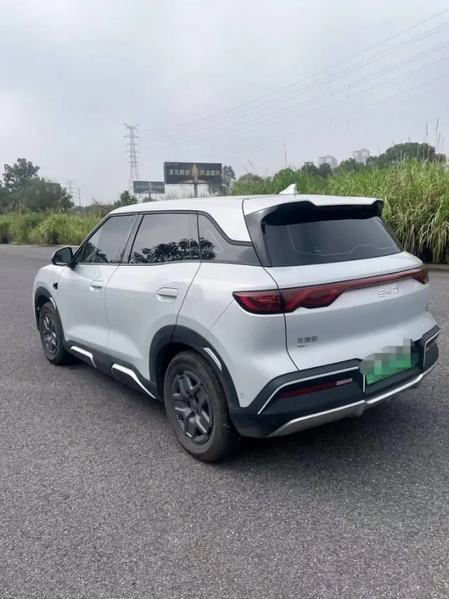 BYD 2025 Yuan UP Smart Driving 401KM Vital Automatic Gear 6