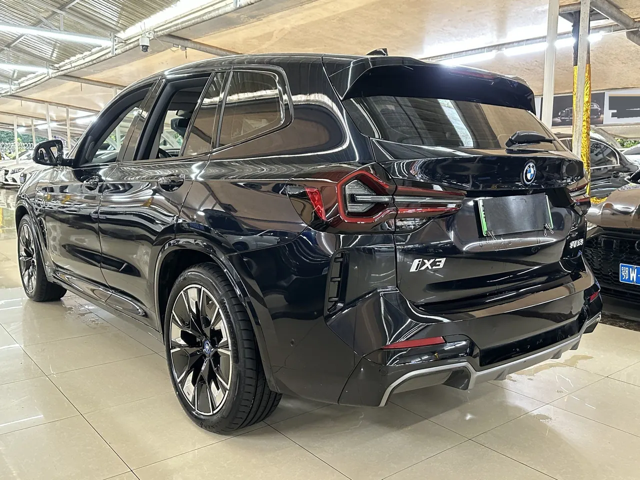BMW 2024 iX3 Creat Collar Automatic 3