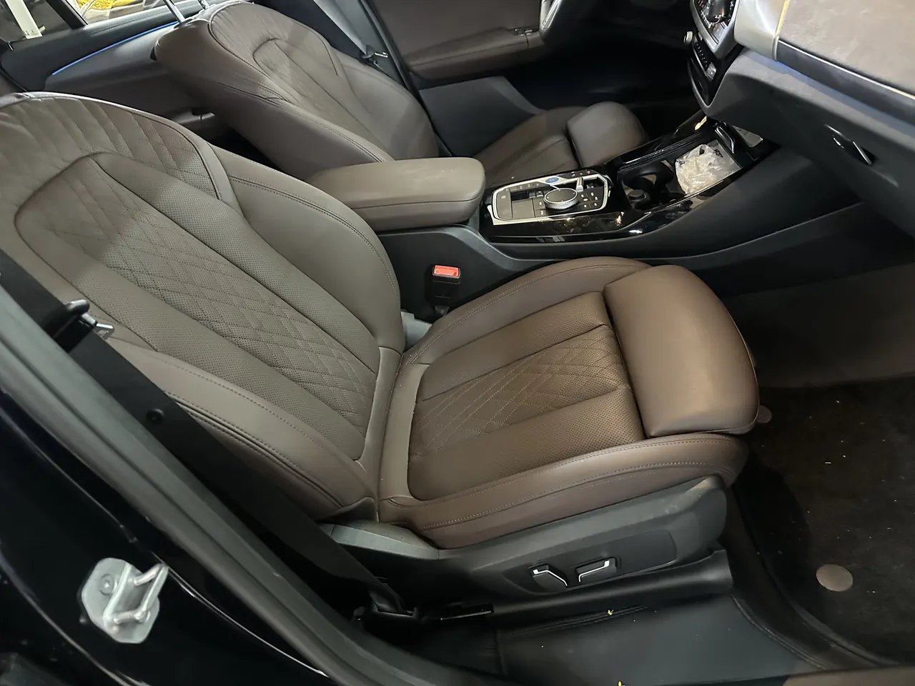 BMW 2024 iX3 Creat Collar Automatic 8
