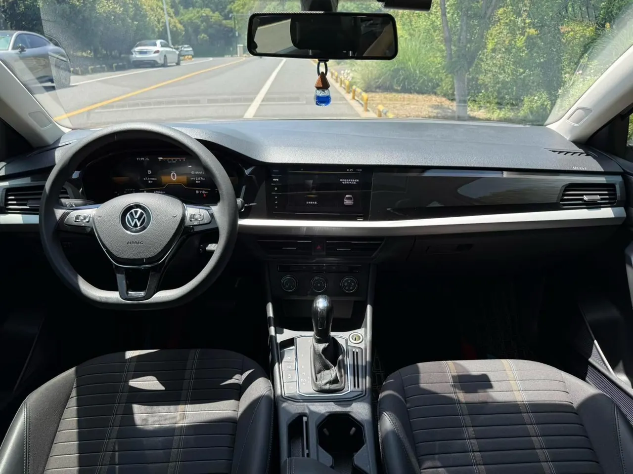 Volkswagen 2022 Lavida 1.5 Comfort Edition Manual 9