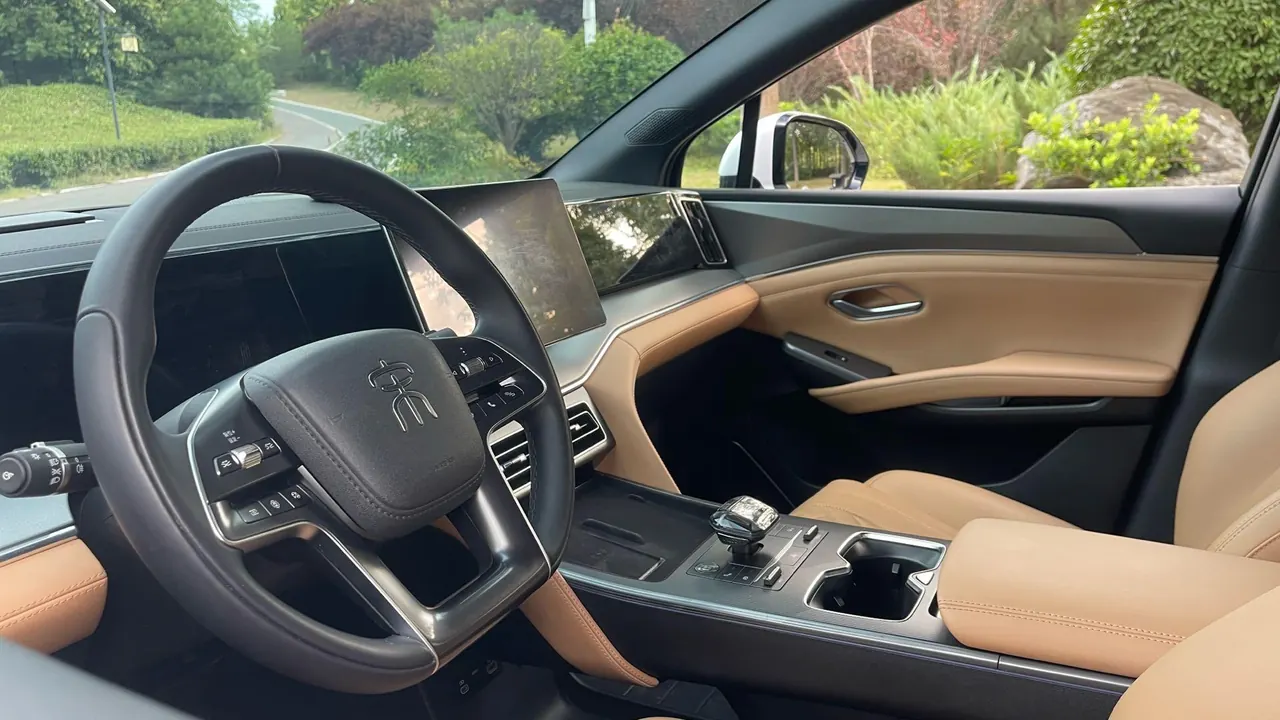 BYD 2024 Song L DM-i 1.5 Stepless 112km Exceed Automatic Transmission 7