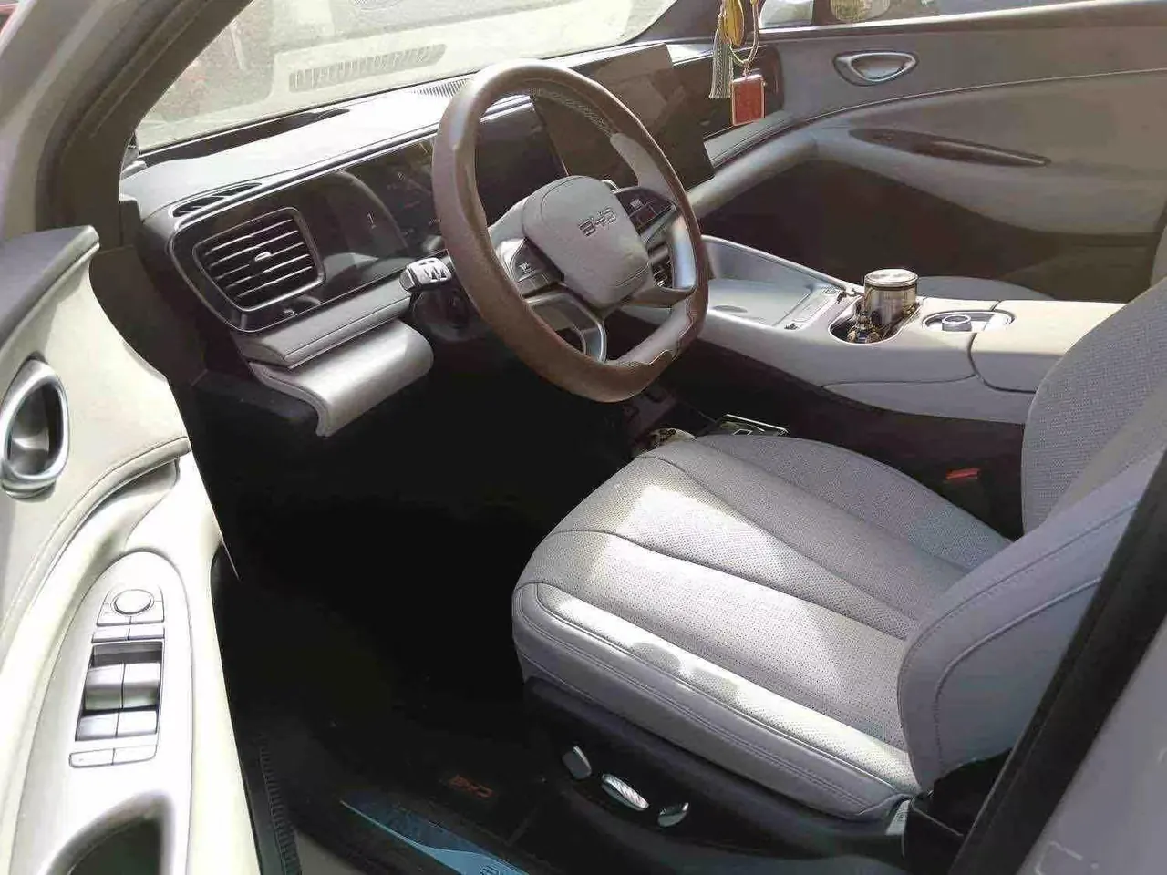 BYD 2025 sea lion 06 DM-i 1.5 stepless 205 pilot Plus version automatic gear 2