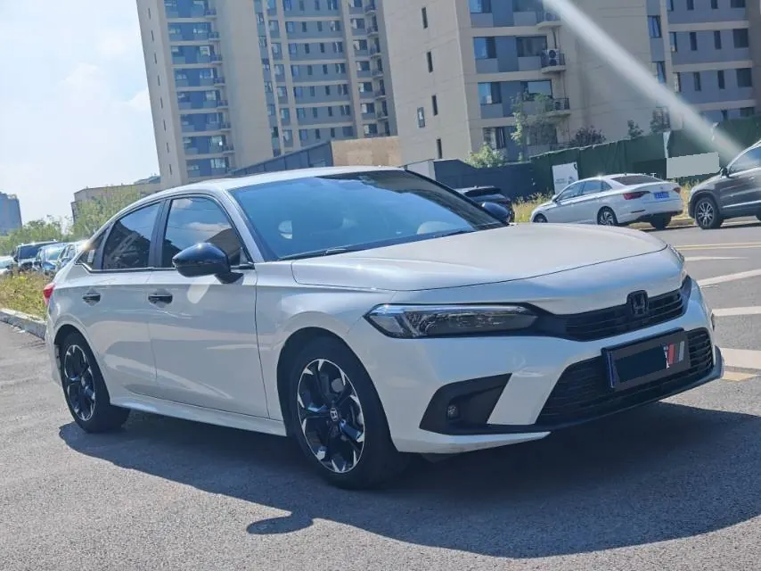 Honda 2022 Civic 1.5T Stepless 240TURBO Combustion Edition Automatic Gear 4