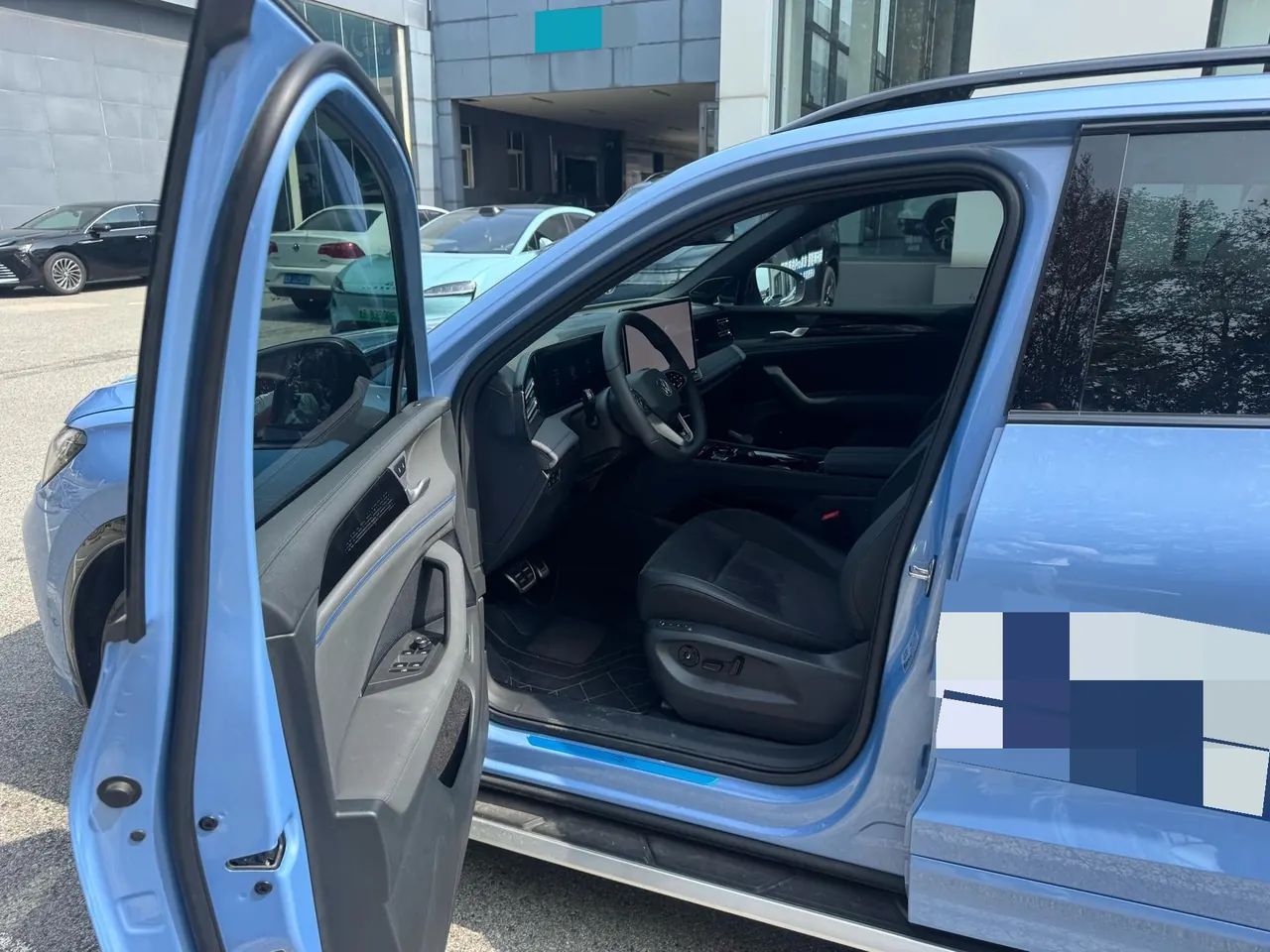 Volkswagen 2026 Tiguan L PRO 2.0TSI 380TSI Four-wheel Drive R-Line Smart Edition Automatic Gear 2