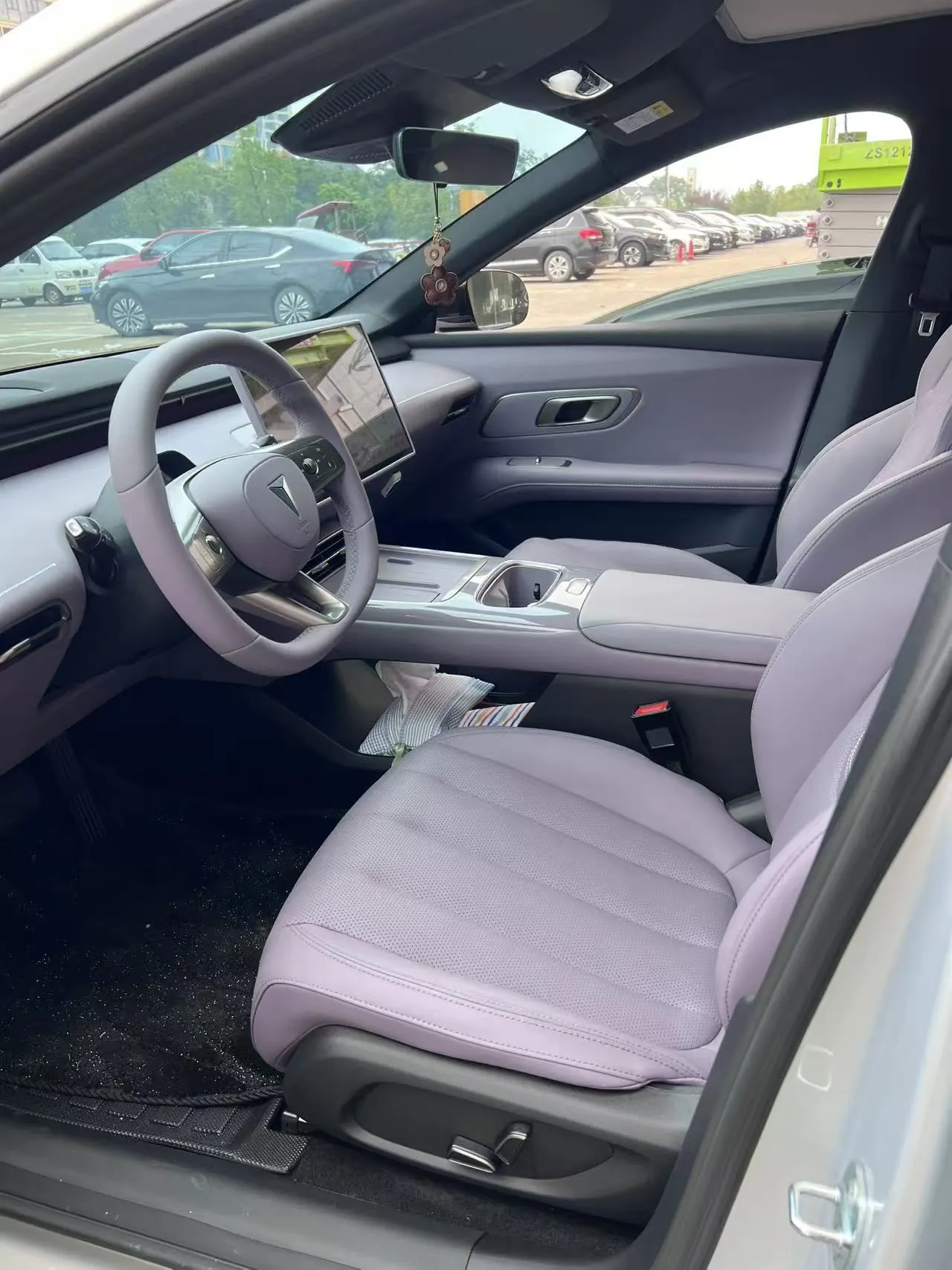 ChangAn Deepal 2026 L 06 560Ultra Laser Edition Automatic Gear 3