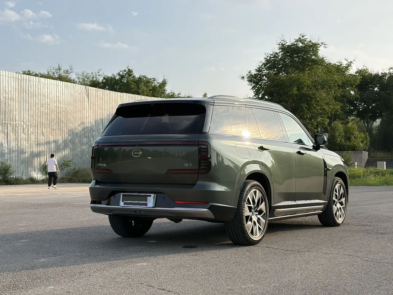 Chuanqi 2025 yearning for S7 1.5T 180km Ultra 4-wheel drive laser Radar version automatic gear 4