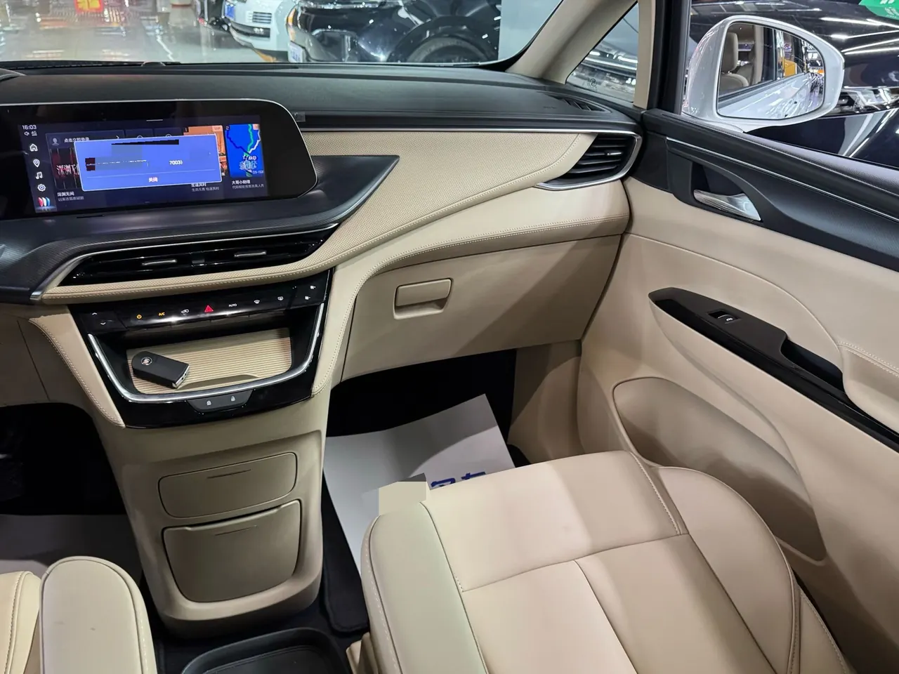 Buick 2025 GL8 Land Business Class 2.0T First Edition Automatic Gear 6
