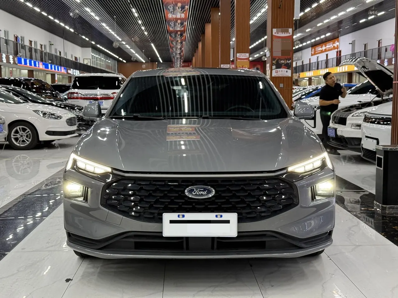 Ford 2025 Mondeo 1.5T EcoBoost Shuya Automatic Gear 2