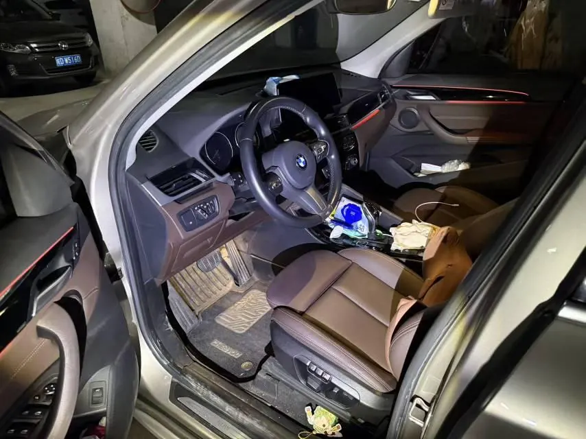 BMW 2020 X1 sDrive20Li 1.5T exclusive automatic gear 6
