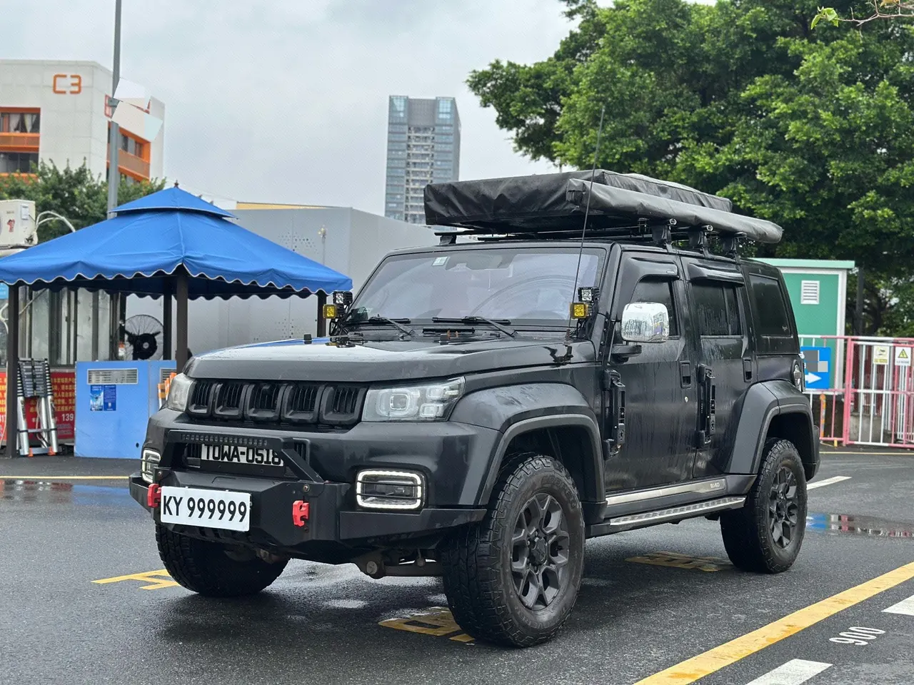 Open image lightbox: Beijing 2021 BJ40 2.0T four-wheel drive blade hero version chivalrous automatic gear