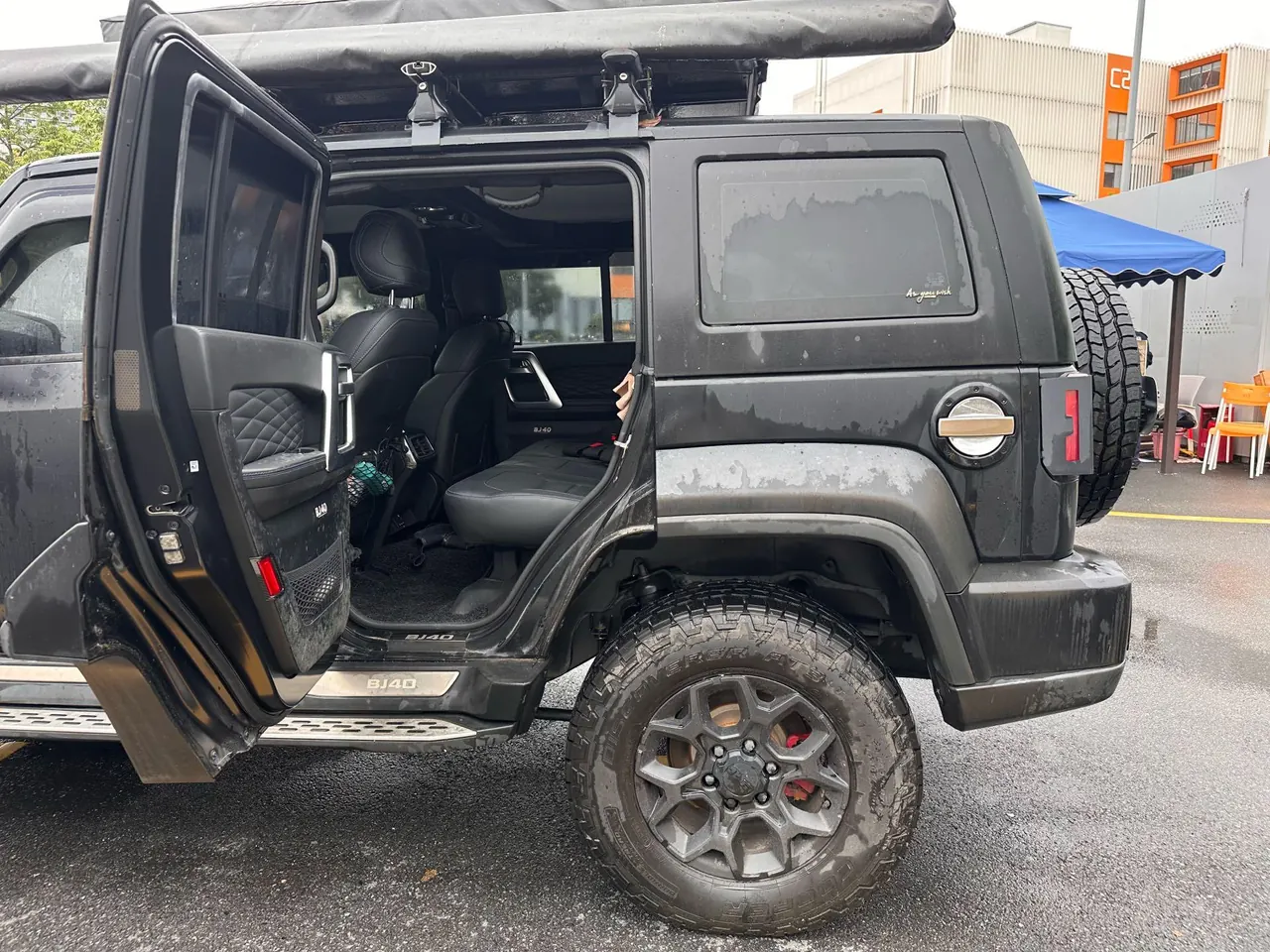 Beijing 2021 BJ40 2.0T four-wheel drive blade hero version chivalrous automatic gear 11