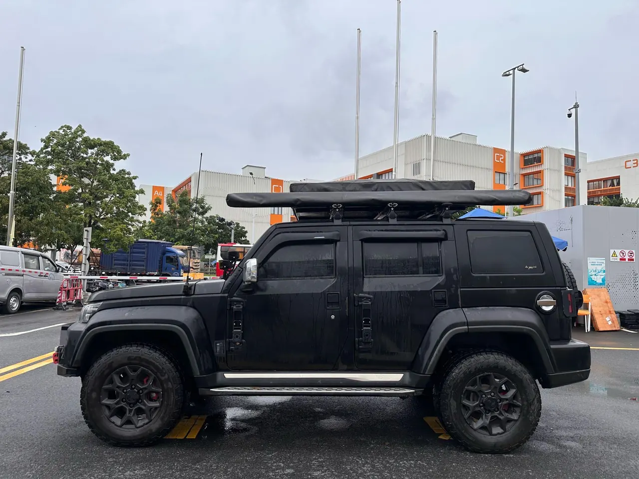 Beijing 2021 BJ40 2.0T four-wheel drive blade hero version chivalrous automatic gear 15