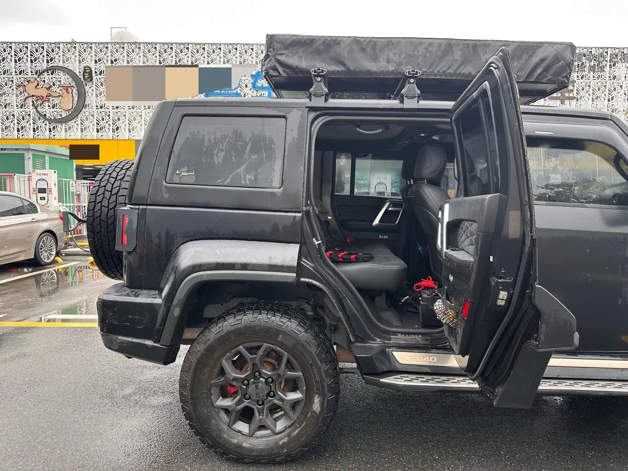 Beijing 2021 BJ40 2.0T four-wheel drive blade hero version chivalrous automatic gear 17