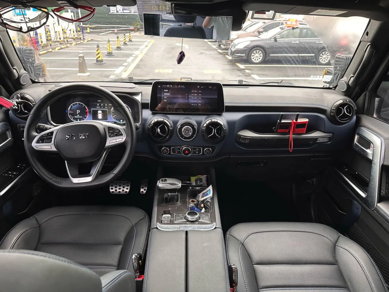 Beijing 2021 BJ40 2.0T four-wheel drive blade hero version chivalrous automatic gear 8