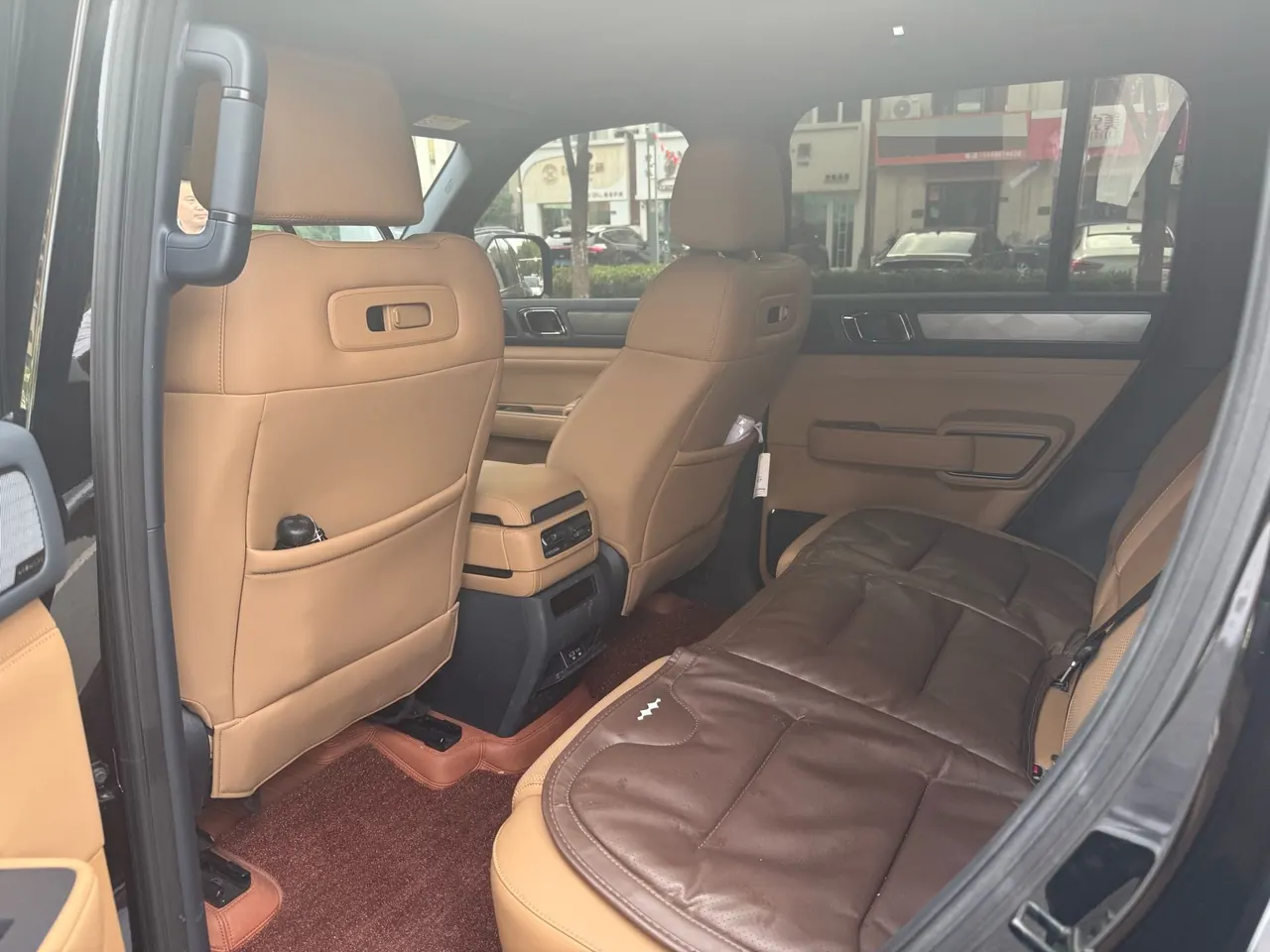 FangChengBao 2025 Leopard 5 1.5T Stepless 210KM Gods Ultra Edition Automatic Gear 6
