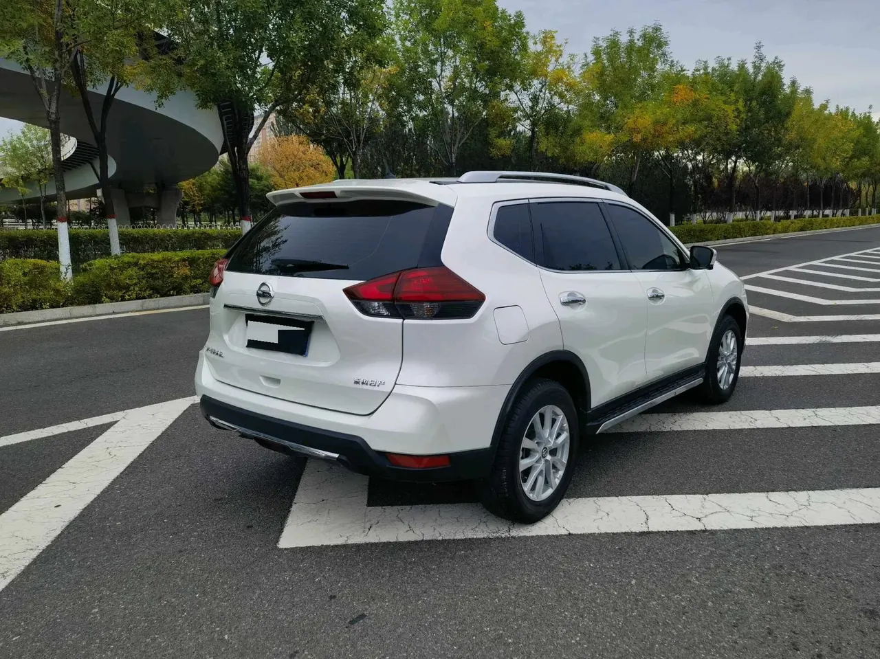 Nissan 2021 Qijun 2.0 stepless XL Premium two-wheel drive Zhilian exclusive version of automatic gear 2