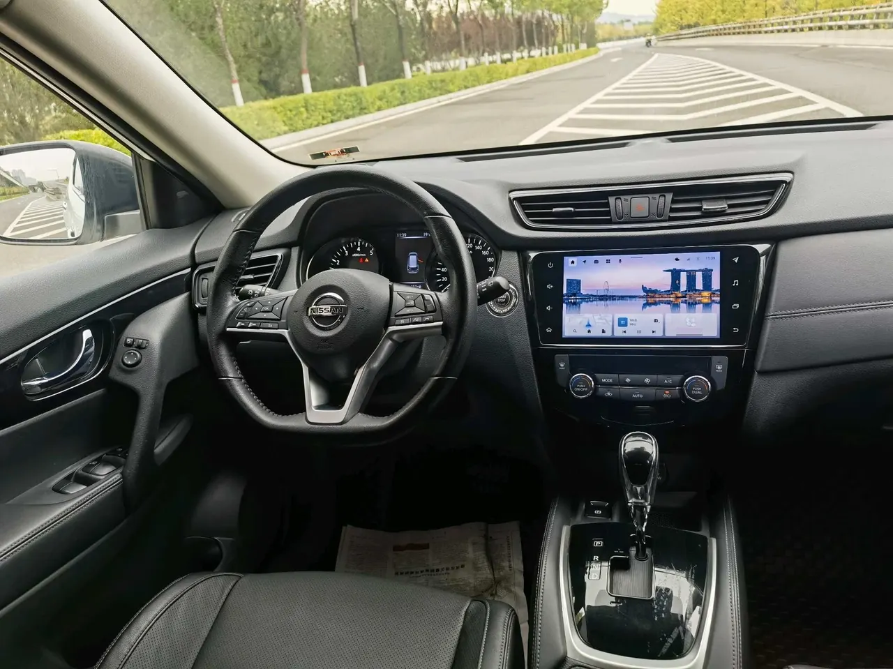 Nissan 2021 Qijun 2.0 stepless XL Premium two-wheel drive Zhilian exclusive version of automatic gear 5