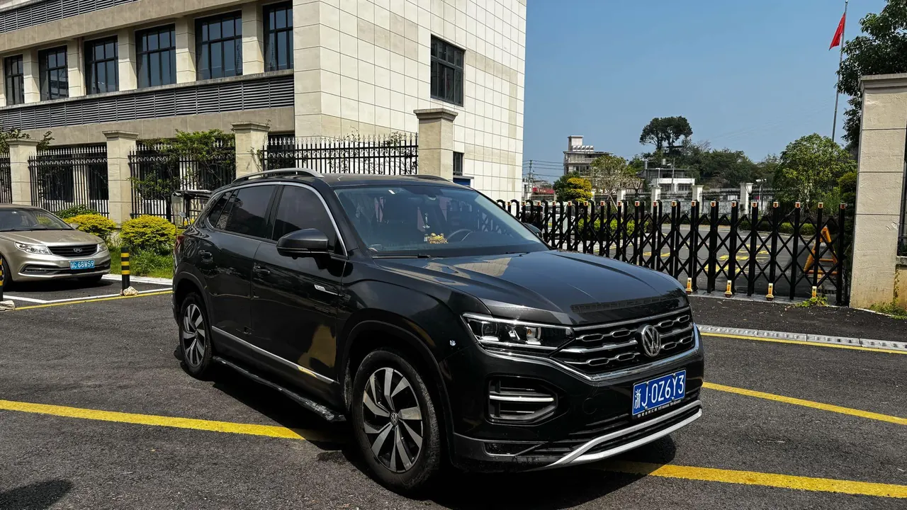 Volkswagen 2020 Tanyue X 2.0TSI 330TSI Two-Drive Flagship Zhilian Edition Automatic Gear 3