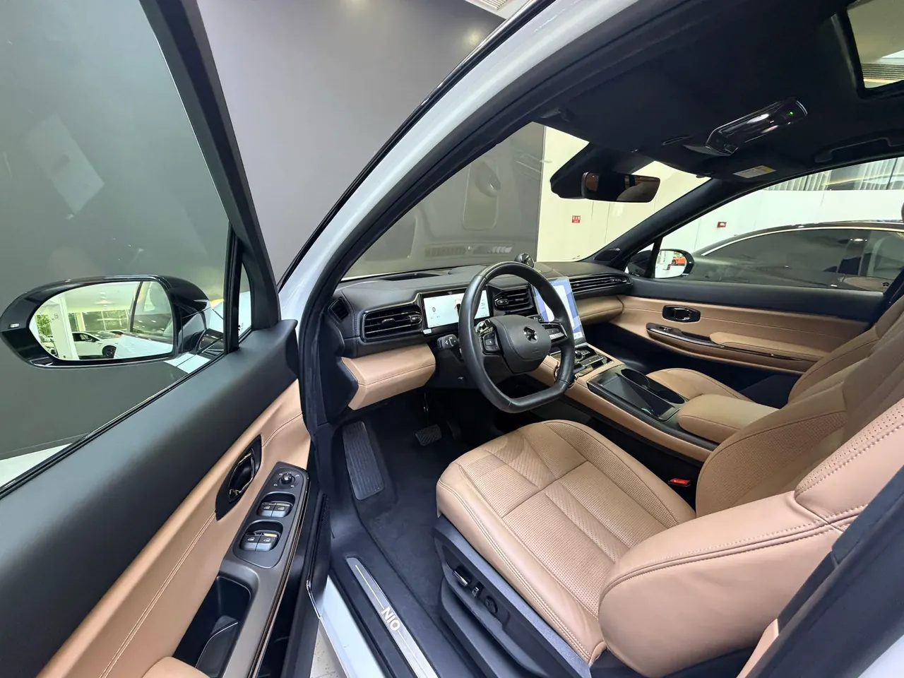 NIO 2020 ES8 Signature Edition 580KM 6-seat Automatic Gear 5