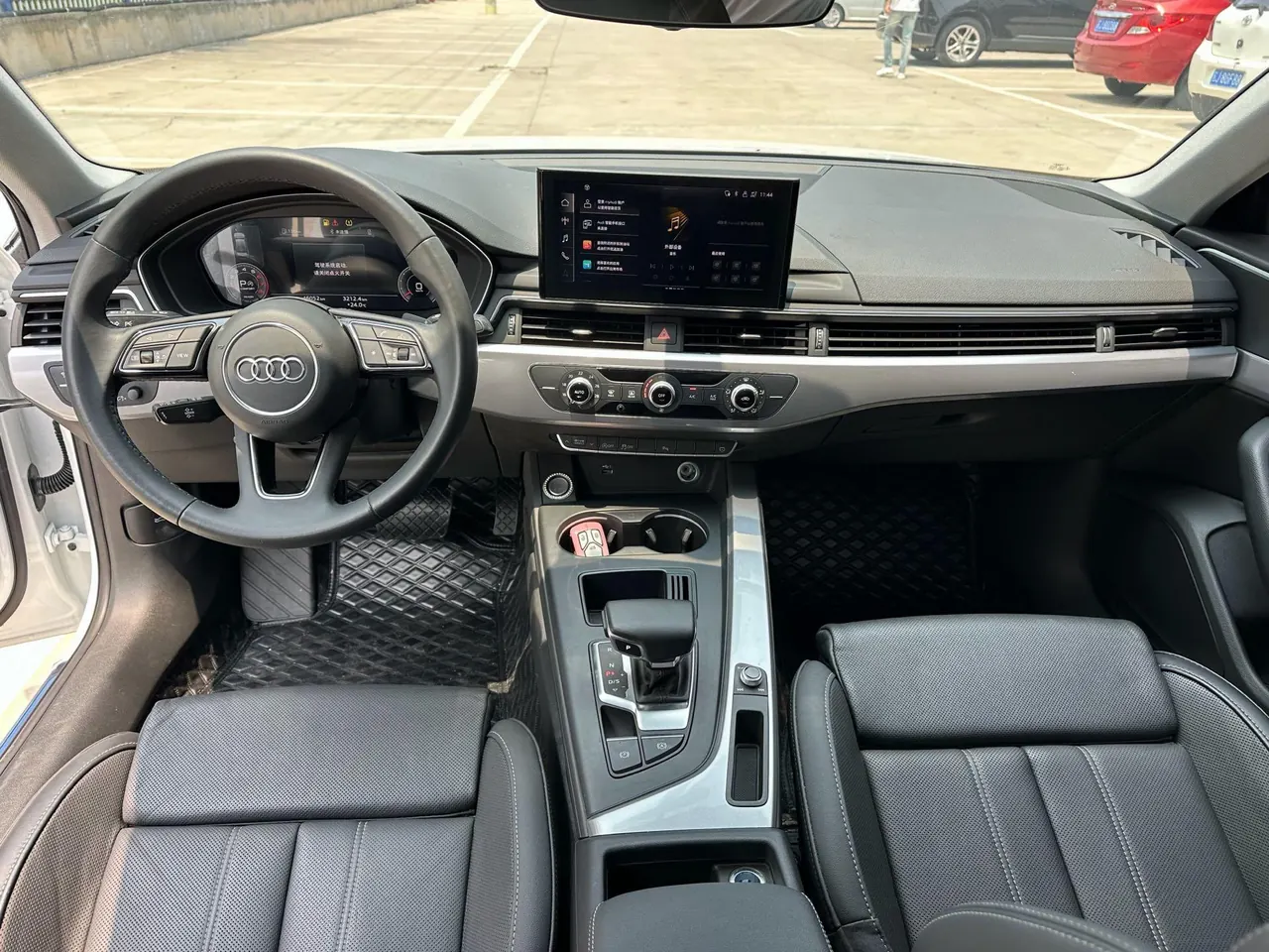 Audi 2024 A4L 2.0TFSI 40TFSI Fashion Dynamic Automatic 5