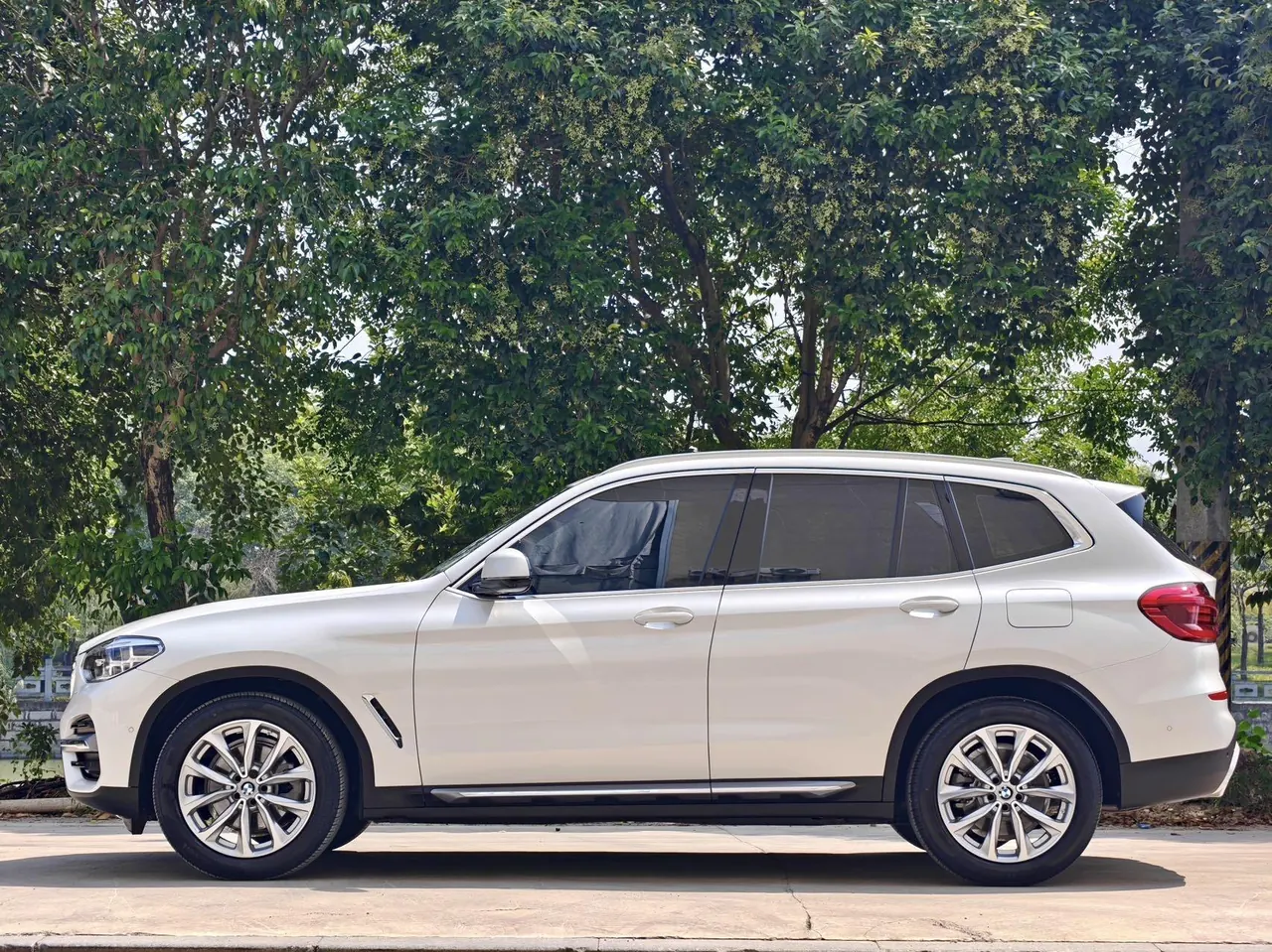 BMW 2021 X3 xDrive25i 2.0T luxury set automatic gear 3