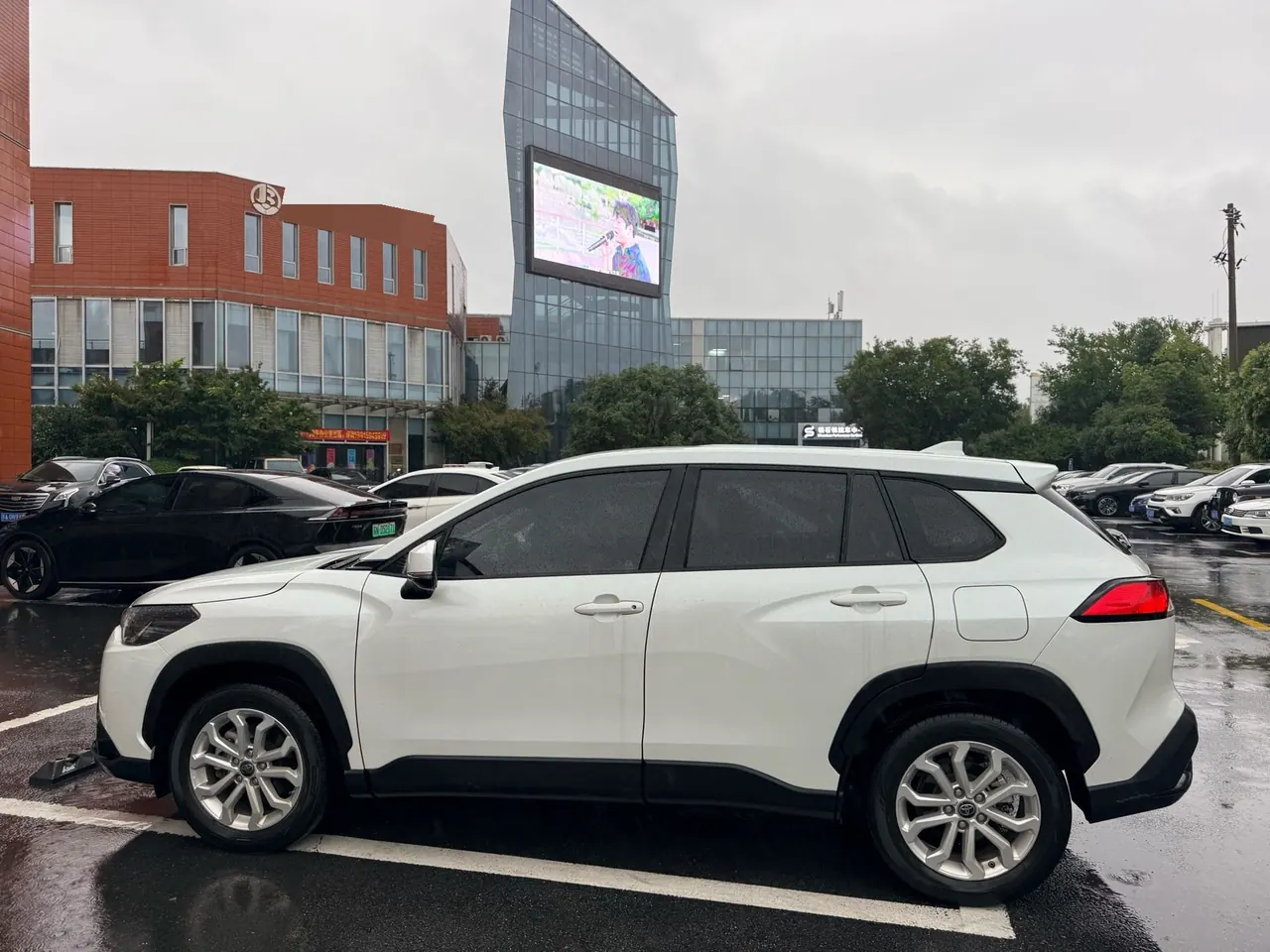 Toyota 2024 Front Landa 2.0 Stepless Elite Edition Automatic Gear 3