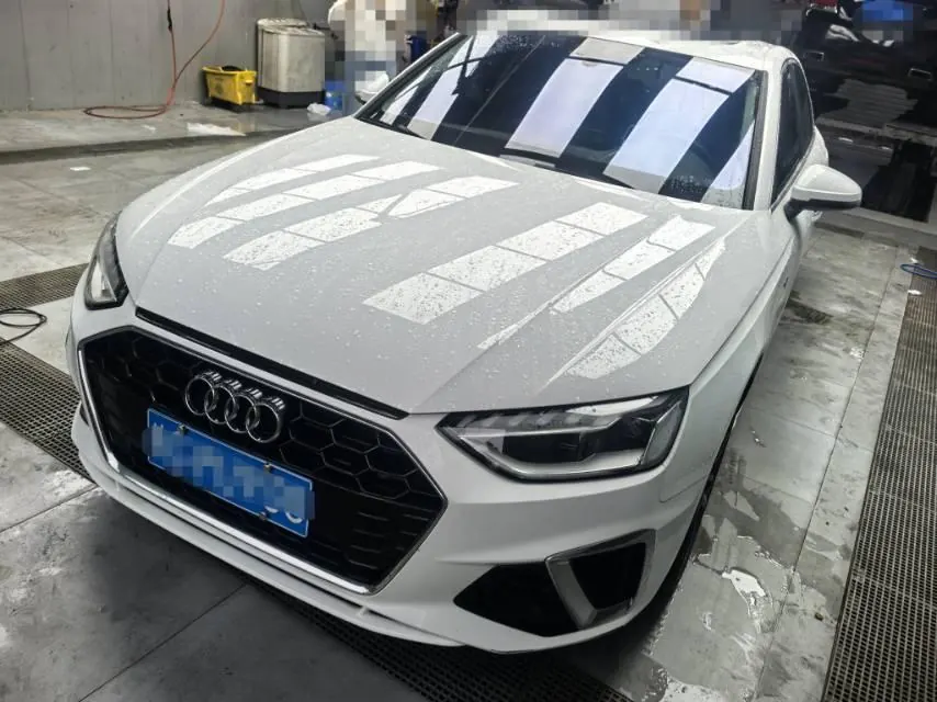 Open image lightbox: Audi 2020 A4L 2.0TFSI 40TFSI Fashion Dynamic Automatic