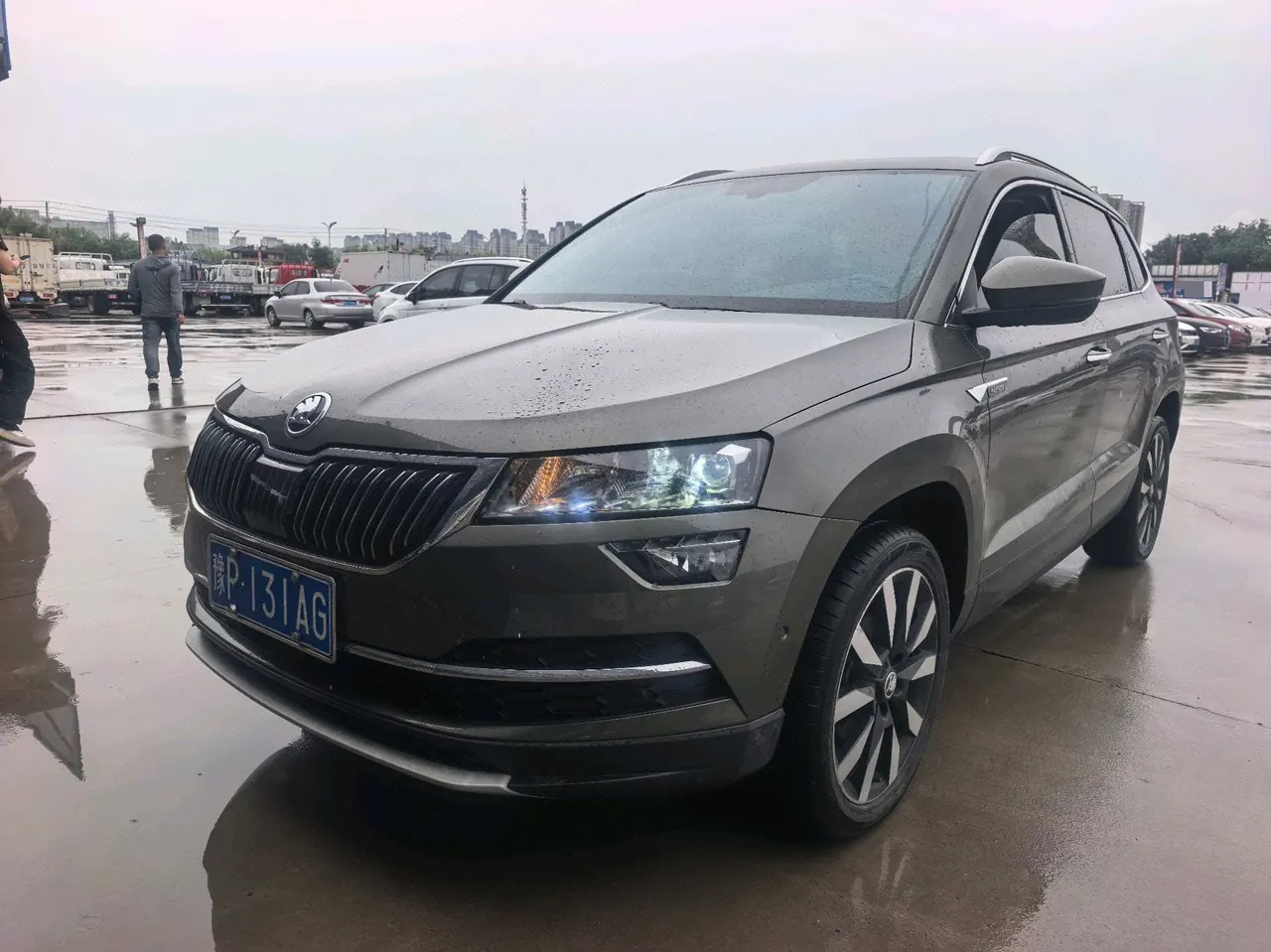 Открыть галерею: Skoda 2021 Keluoke 1.4TSI TSI280 Deluxe Edition Automatic Gear