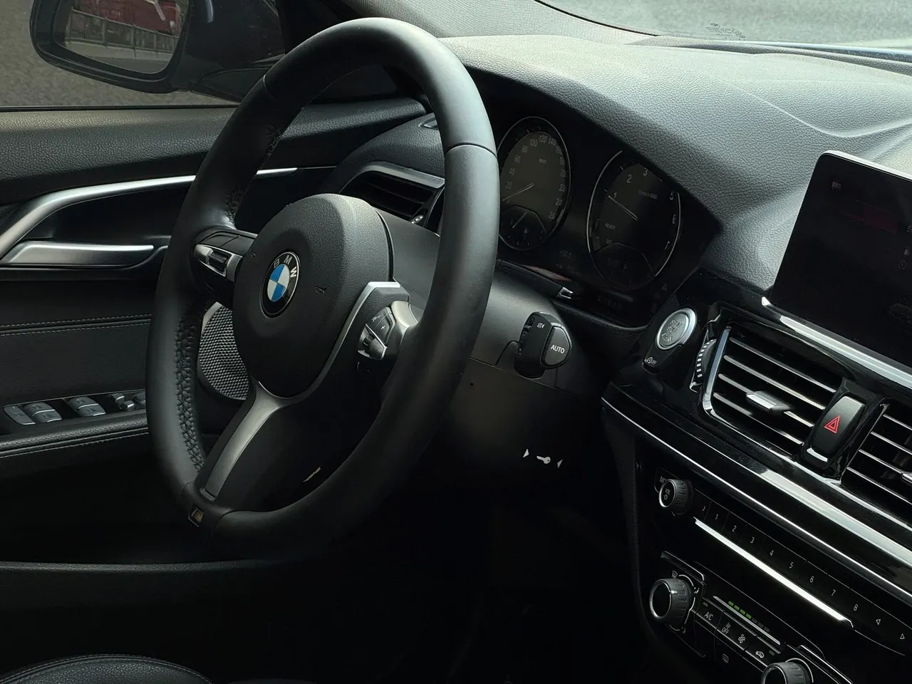 BMW 1 Series 2021 120i 1.5T M Sport Night Edition (facelift) Automatic 12