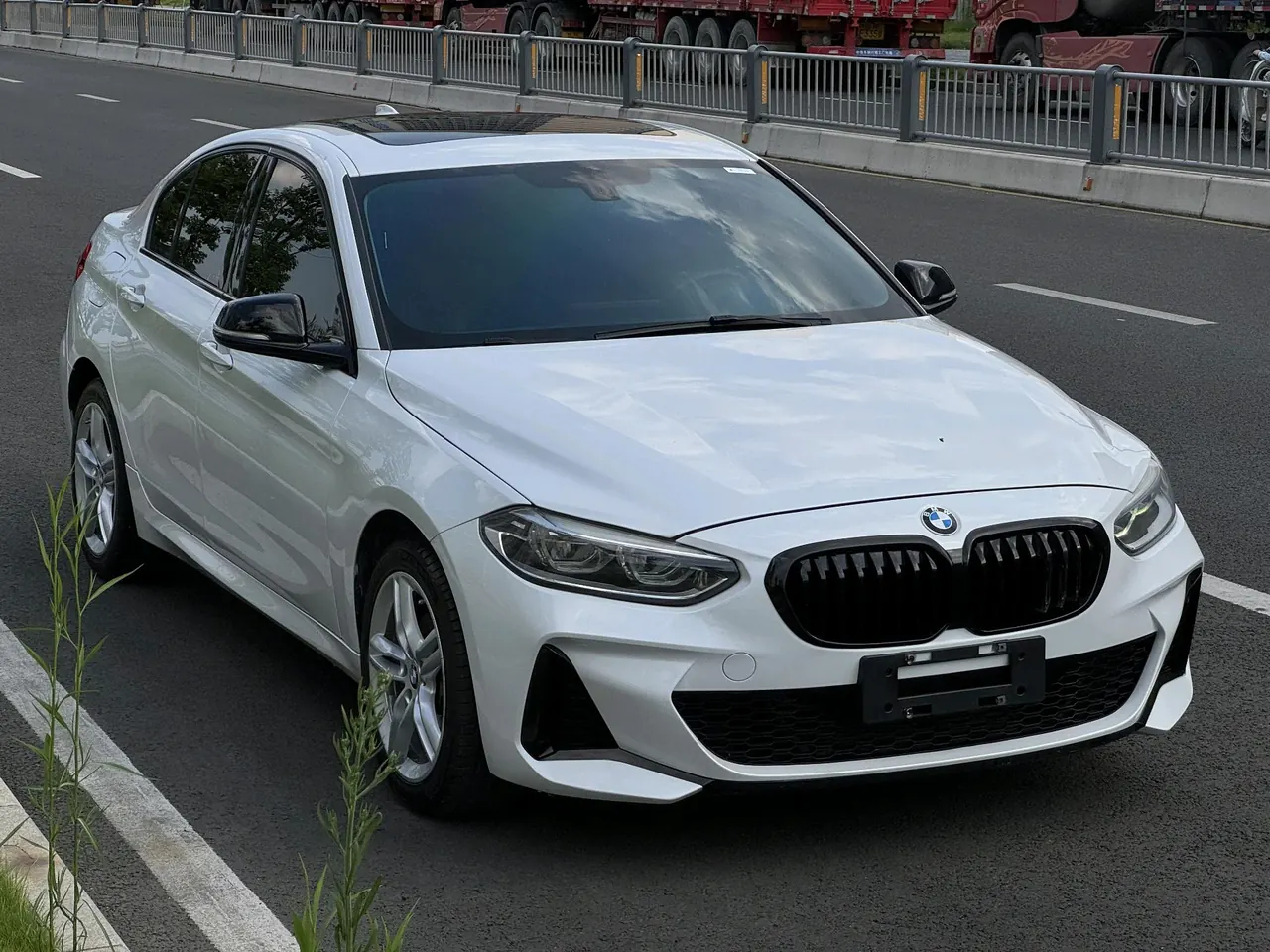 BMW 1 Series 2021 120i 1.5T M Sport Night Edition (facelift) Automatic 15