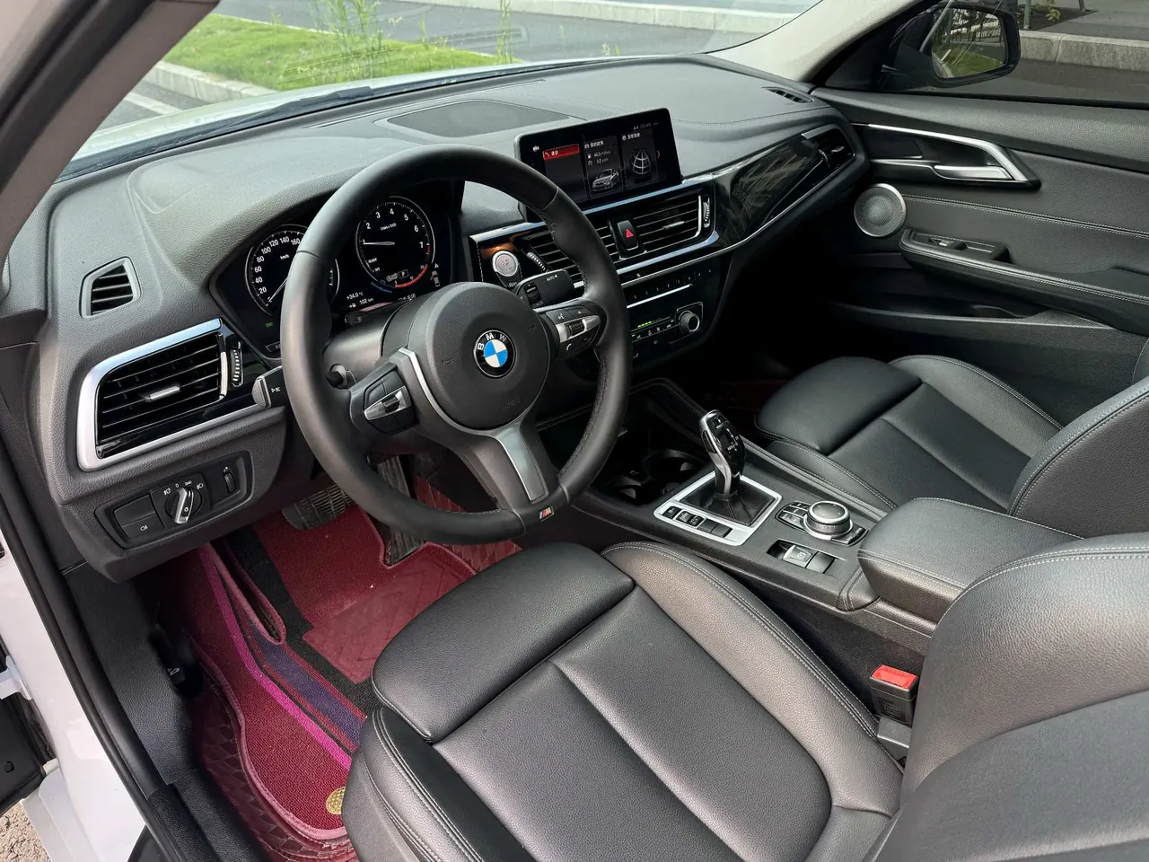 BMW 1 Series 2021 120i 1.5T M Sport Night Edition (facelift) Automatic 3
