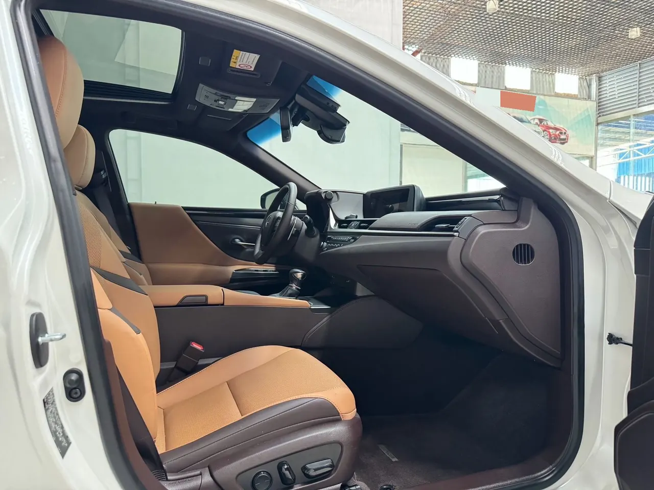 Lexus ES (Imported) 2020 ES300h 2.5 Stepless Excellence Edition Automatic Gear 9