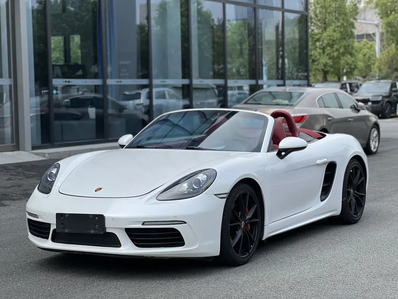 Open image lightbox: Porsche 718 (Imported) 2020 718 Boxer 2.0T Automatic
