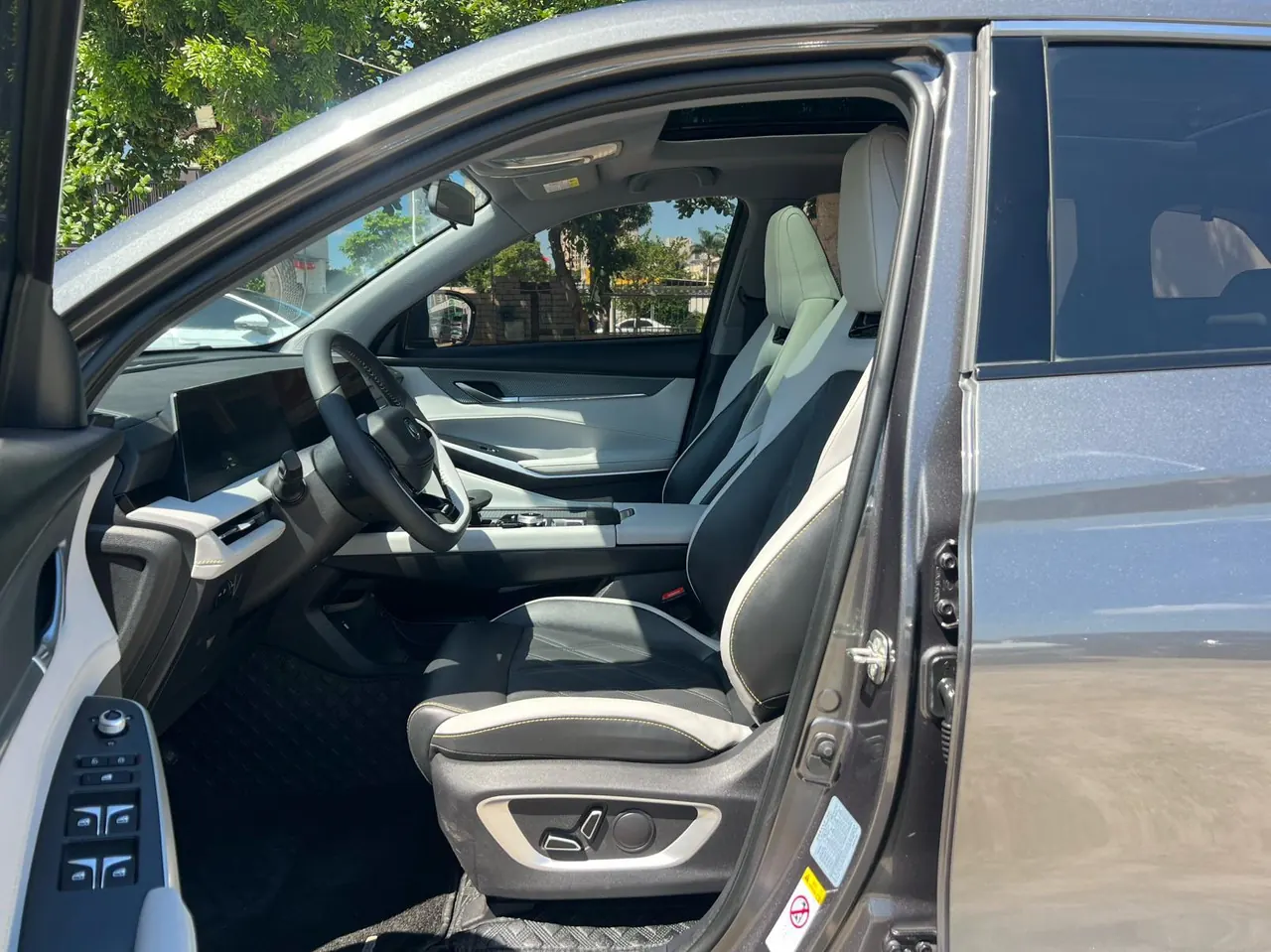 ChangAn 2023 CS75 PLUS 1.5T Pilot Automatic Gear 2