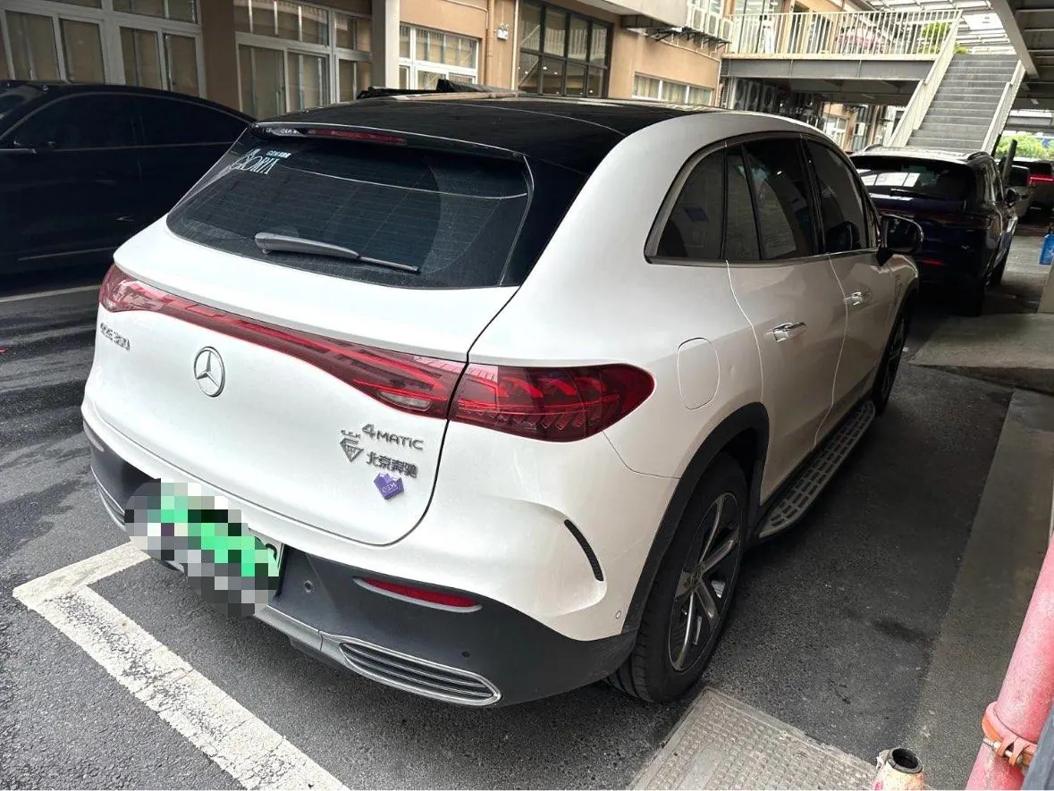 Mercedes Benz 2023 EQE SUV 350 4MATIC EQE SUV 350 4MATIC Pioneer Edition Automatic 2