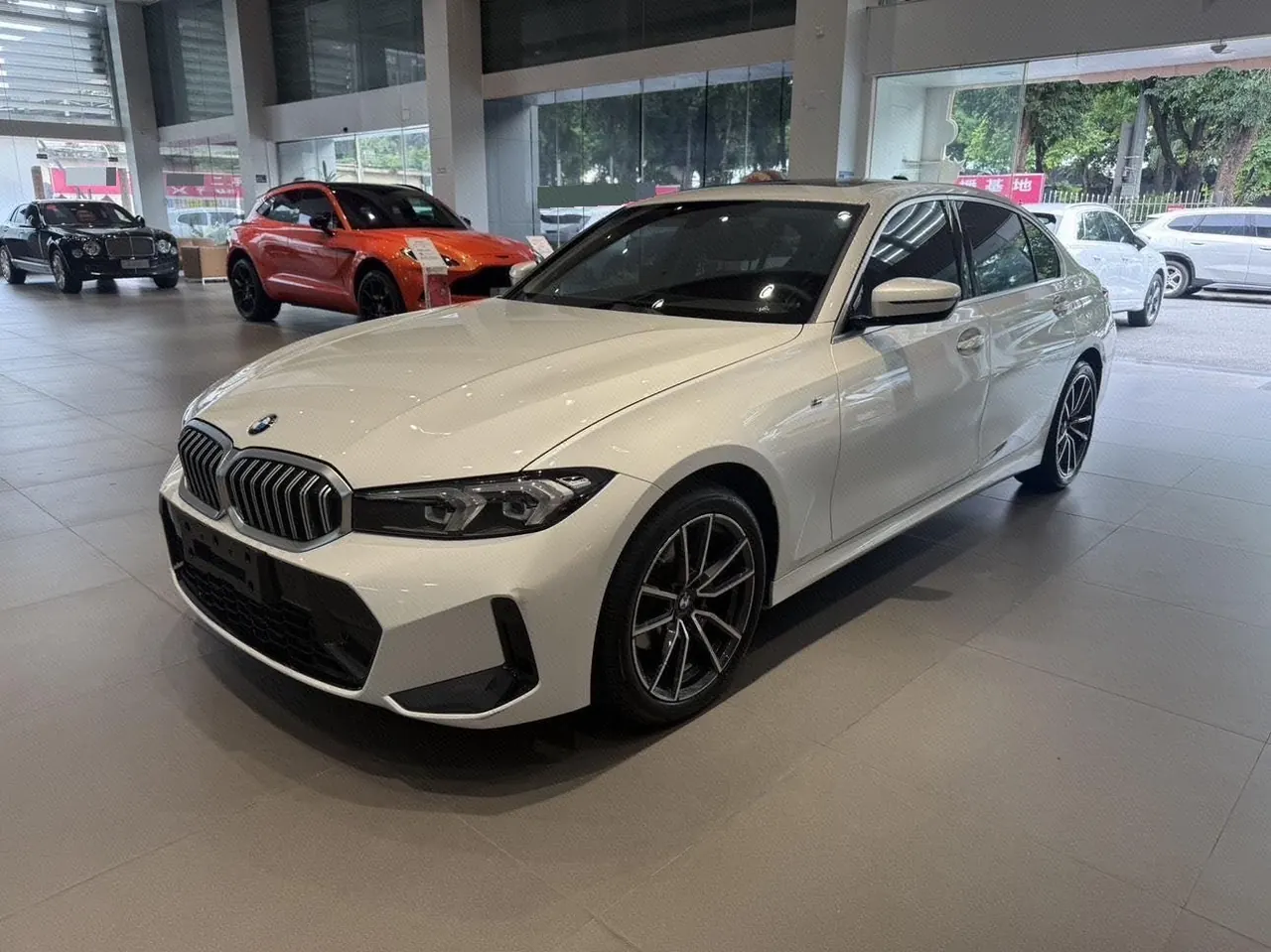 Open image lightbox: BMW 3 Series 2023 320Li 2.0T M Sports Suit Automatic Gear