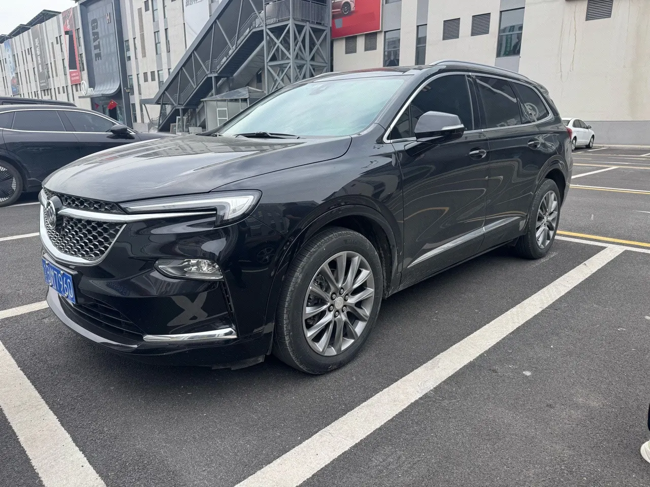 打开图片灯箱:Buick 2022 Angke Flag 48V 2.0T 652T Two-Drive Honorable Automatic Gear