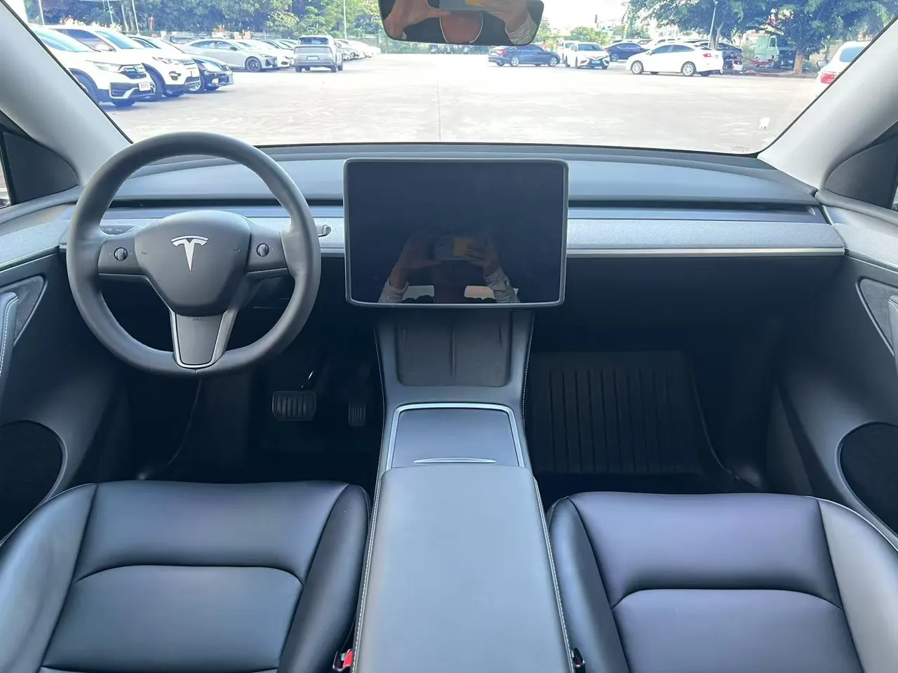 Tesla 2023 Model Y rear-wheel drive version automatic transmission 5
